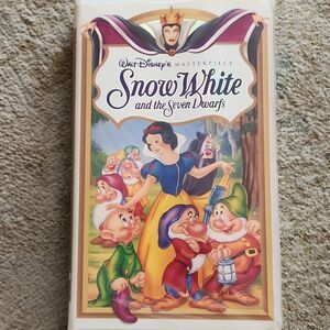 VHS Walt Disney's Snow White and the seven Dwarfs Home Video Tape